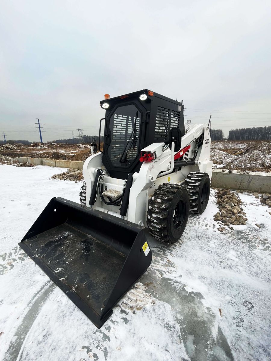Мини фронтальный погрузчик Wecan WT1200 1200 кг